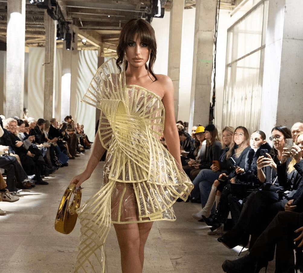 Diddi Jay at Paris Fashion Week in avant-garde creations by ELENA LUKA